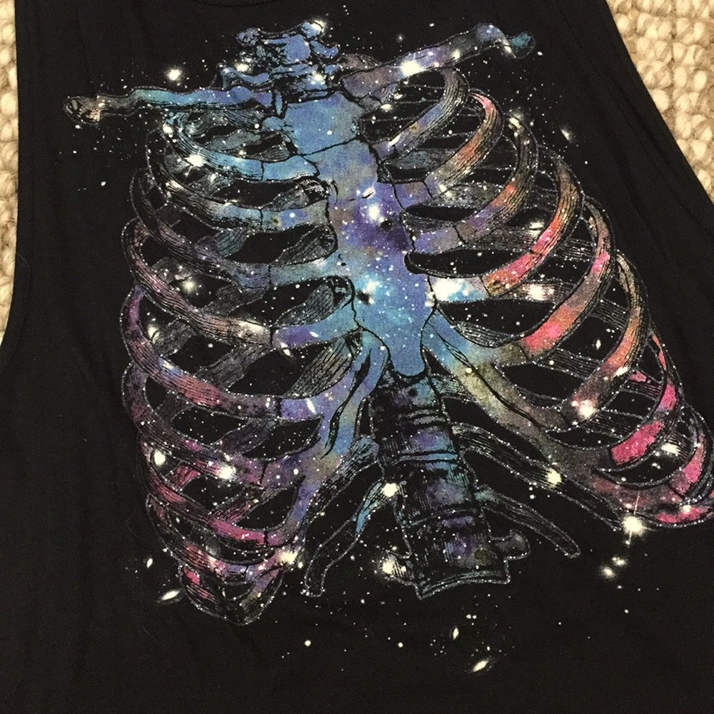 Skeleton top